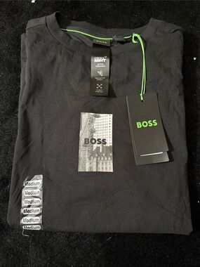 BOSS Black Short-Sleeve Crewneck Tee with Green-Accent Tag